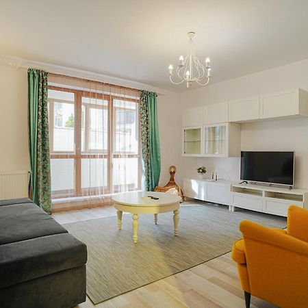 Hideaway Near Parliament Building Apartment Bukares Bagian luar foto