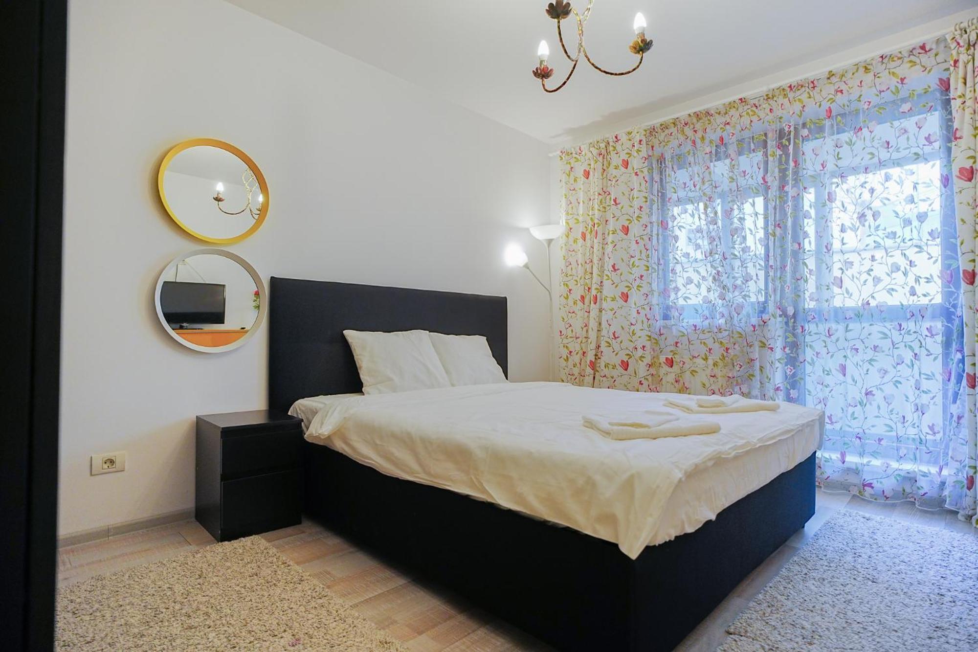 Hideaway Near Parliament Building Apartment Bukares Bagian luar foto