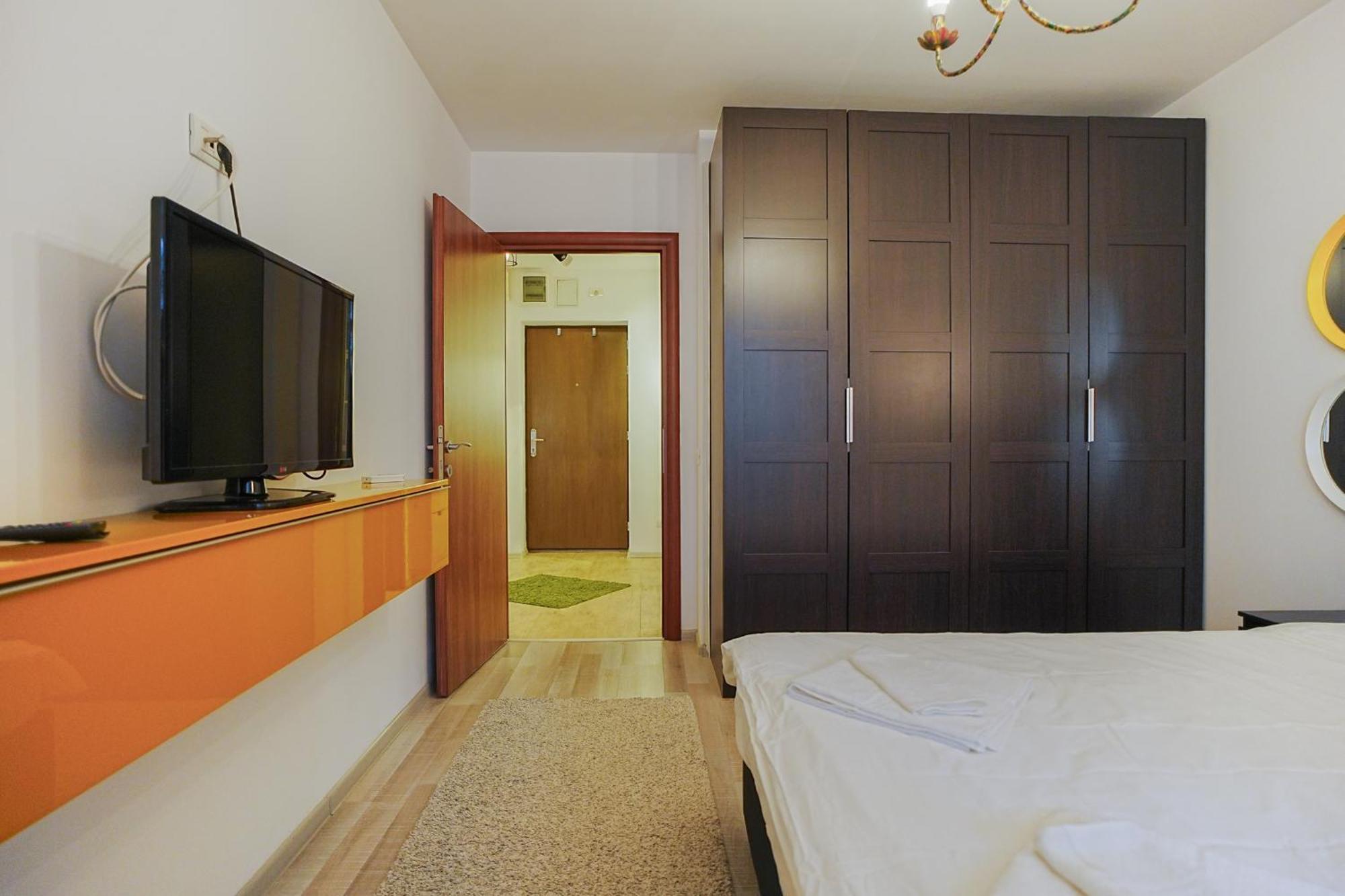 Hideaway Near Parliament Building Apartment Bukares Bagian luar foto