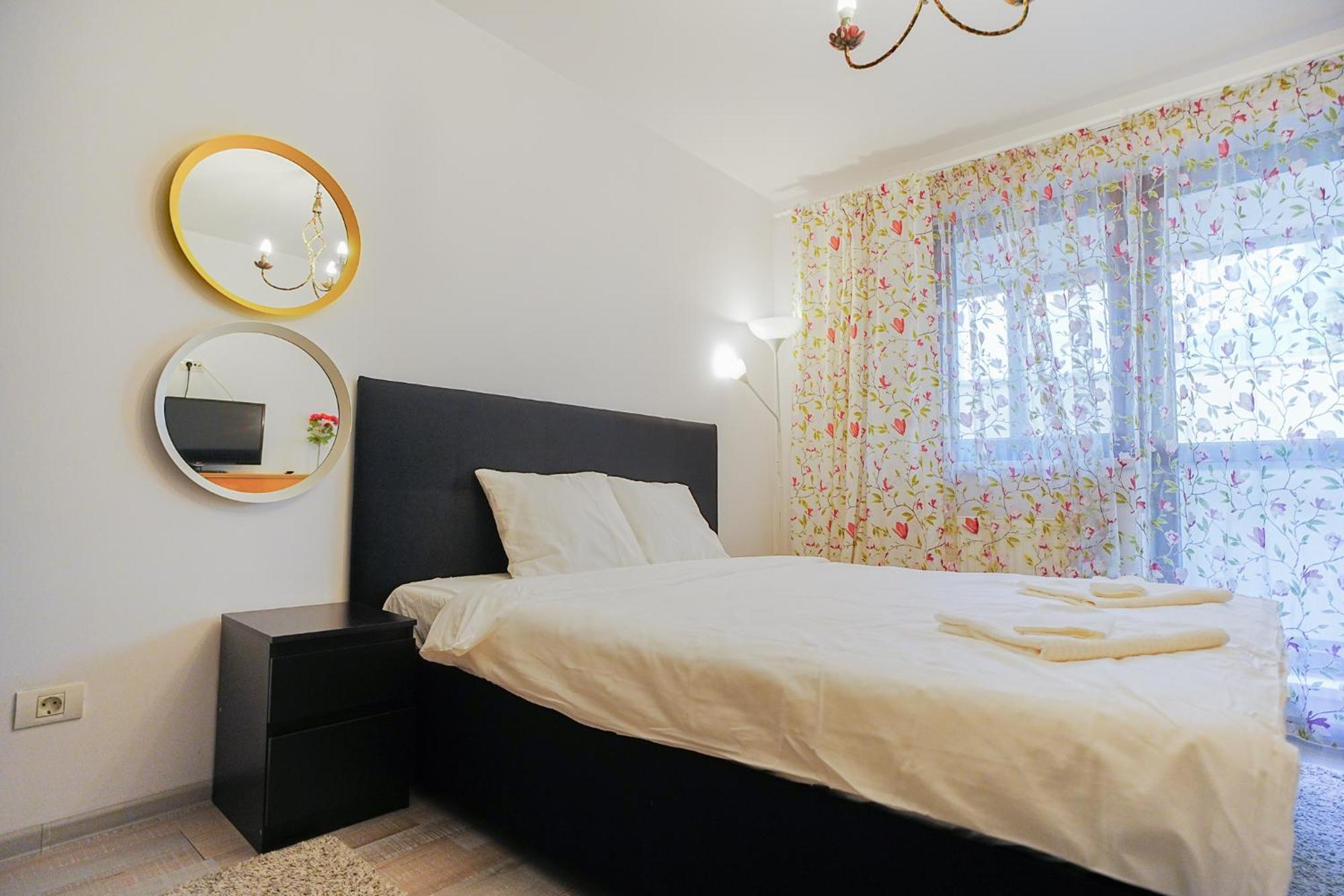 Hideaway Near Parliament Building Apartment Bukares Bagian luar foto