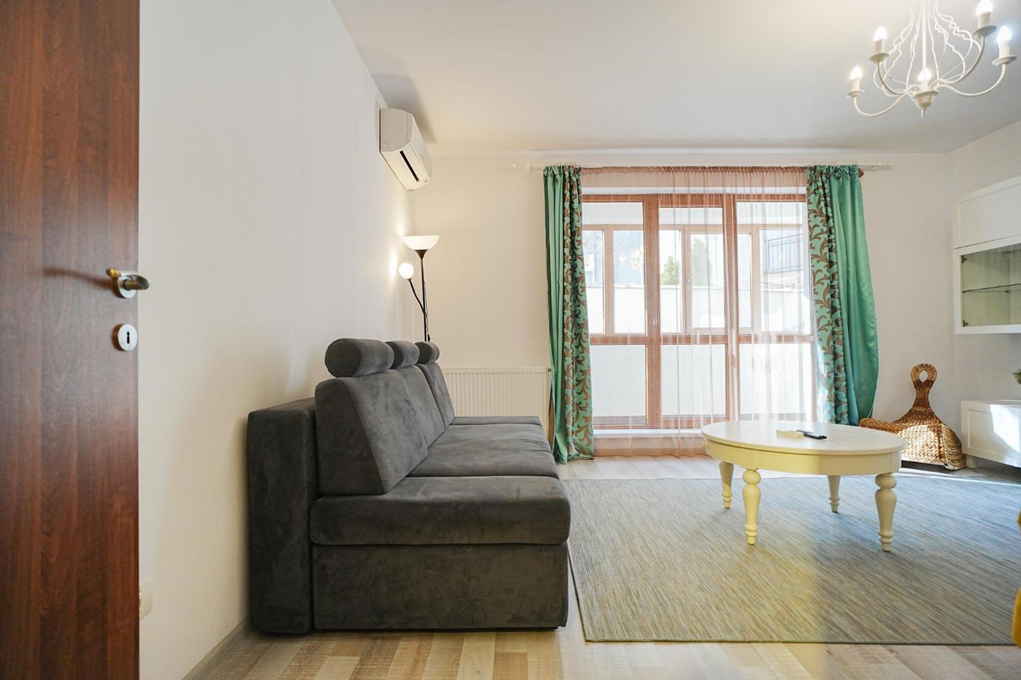 Hideaway Near Parliament Building Apartment Bukares Bagian luar foto