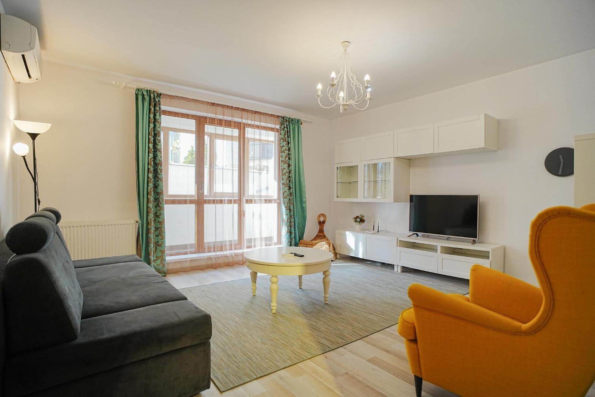 Hideaway Near Parliament Building Apartment Bukares Bagian luar foto