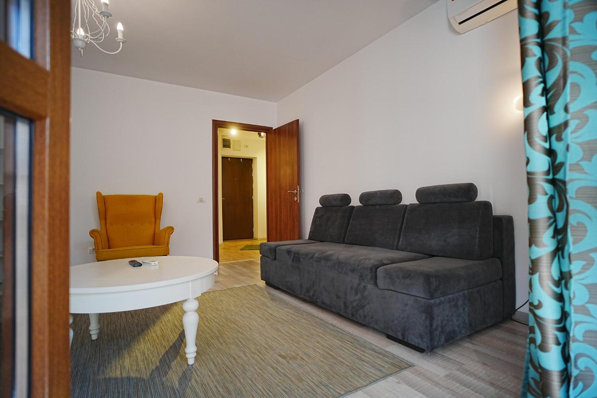Hideaway Near Parliament Building Apartment Bukares Bagian luar foto